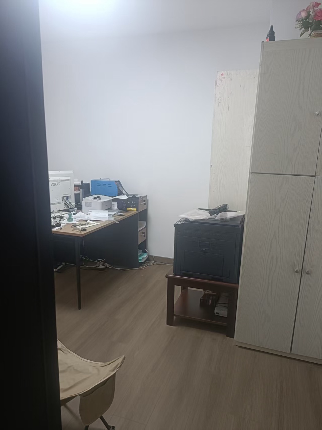 任能贤才经营场地